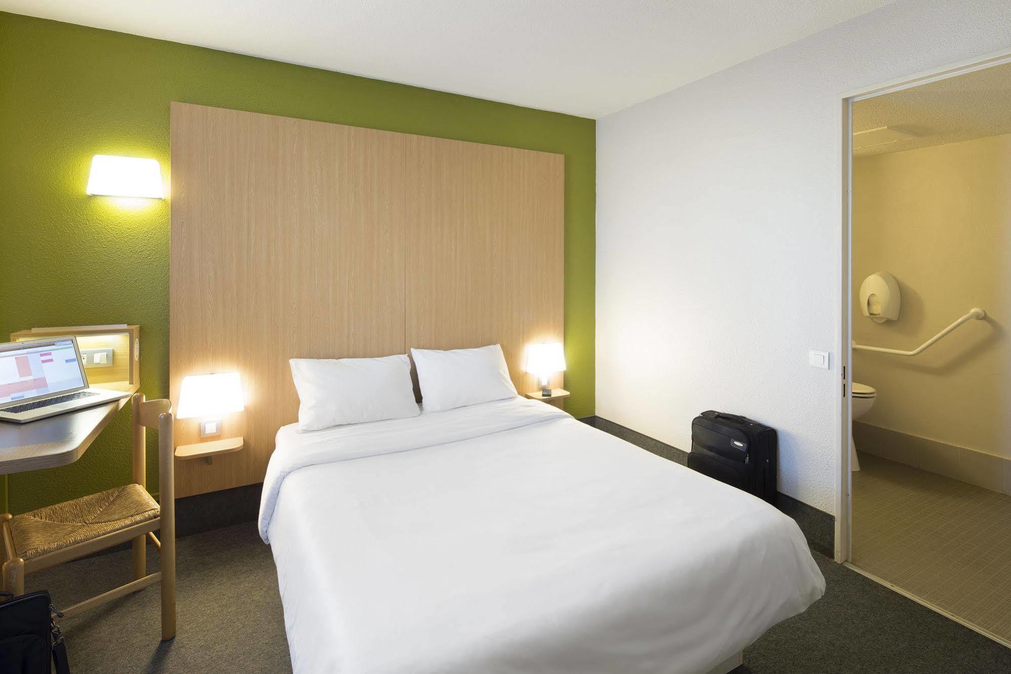 B&B Hotel Dieppe Saint-Aubin-sur-Scie ภายนอก รูปภาพ